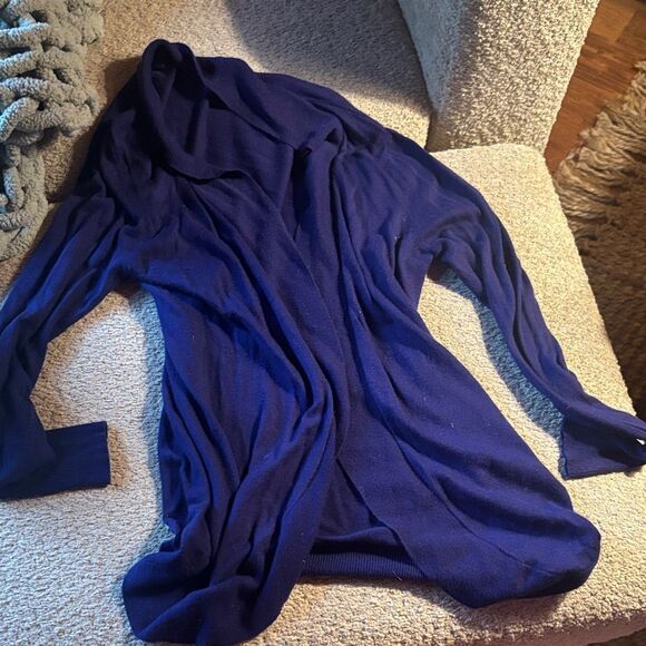 Stylish Cardigan Set in Black, Blue, and Gray - Picture 12 of 12